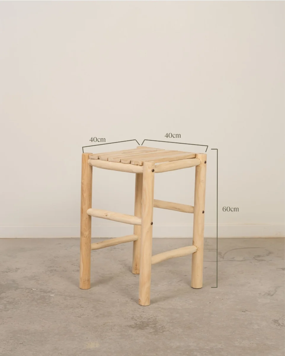 Plano técnico comparativo con medidas de los taburetes de teca Pausa de 42cm, 60cm y 72cm