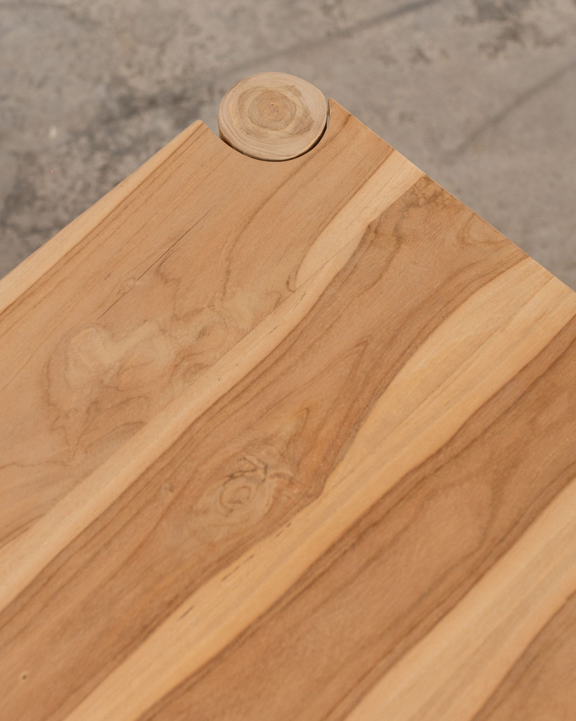 Mesa auxiliar de madera de teca Saona