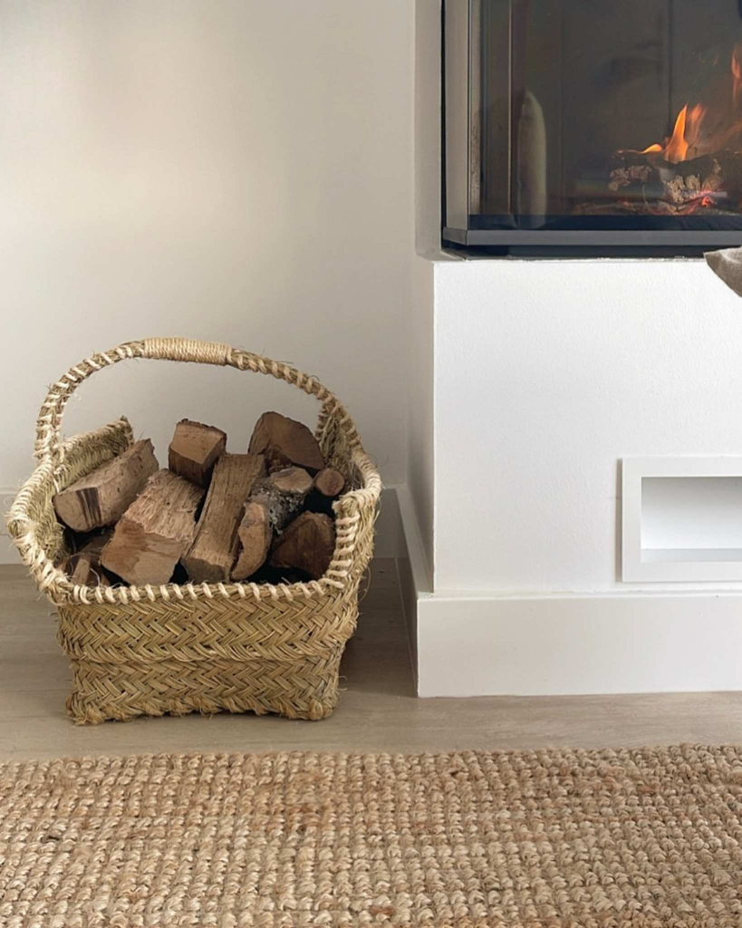 Leñero de esparto cortado