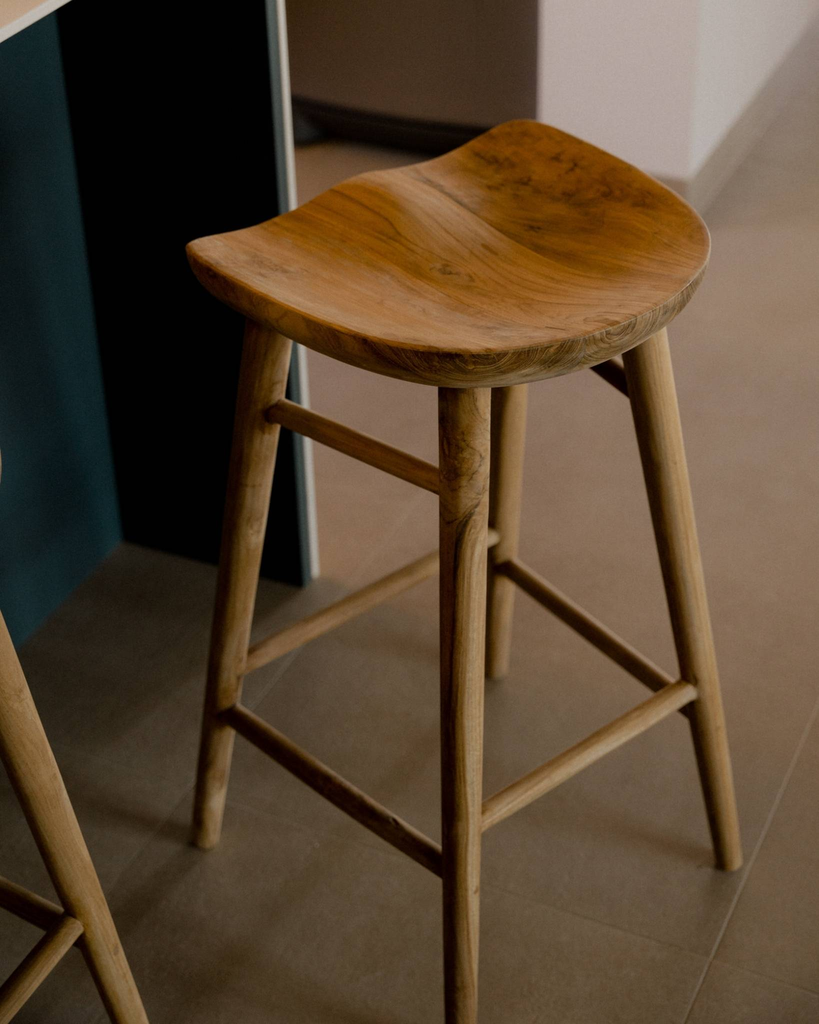 Taburete de madera de teca Lliso