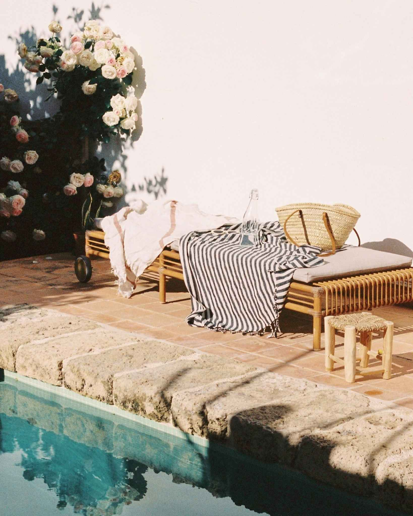 Mini Taburete de madera de eucalipto Begur