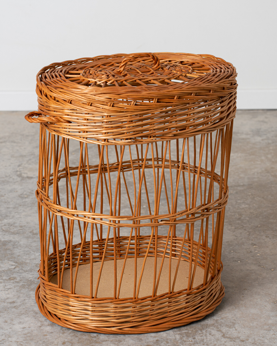 Ropero mimbre ovalado con tapa