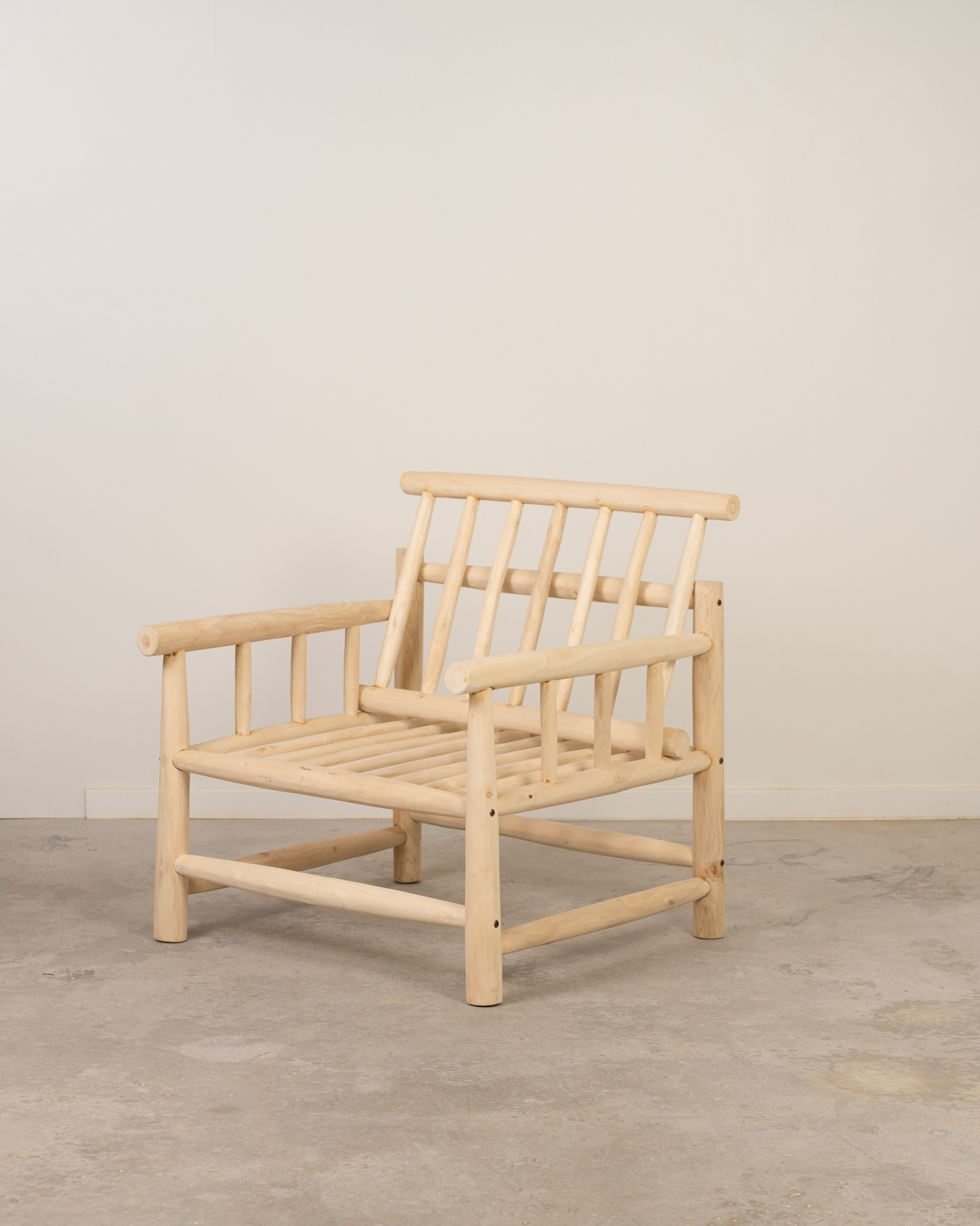 Sillón de madera de teca Unha