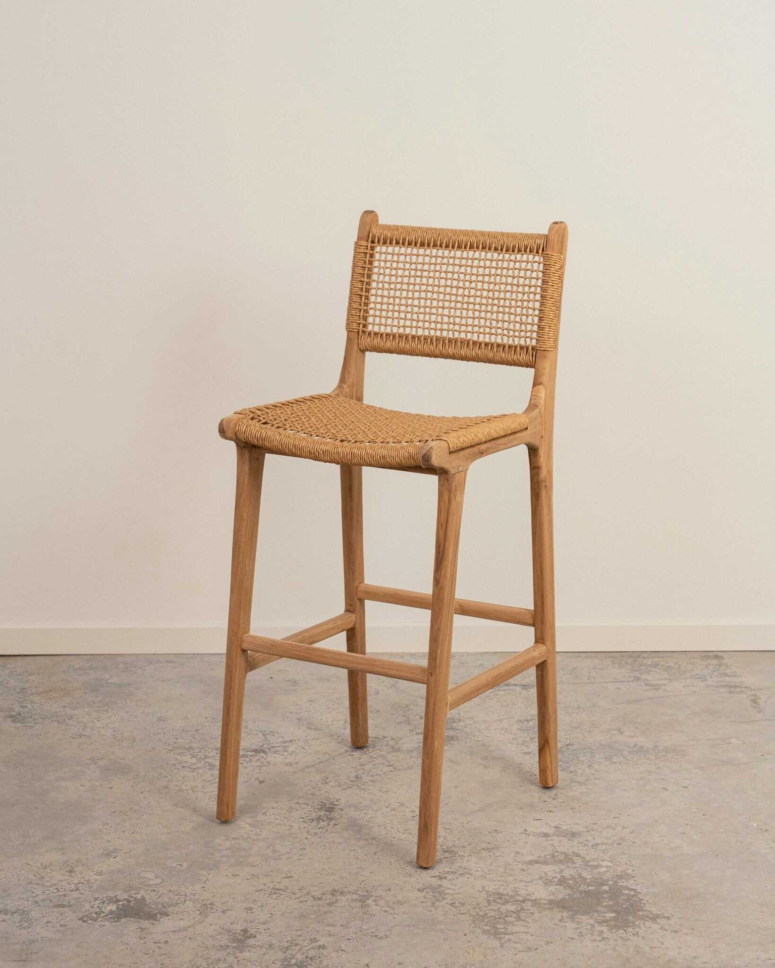 Taburete de madera de teca y cuerda Astrid